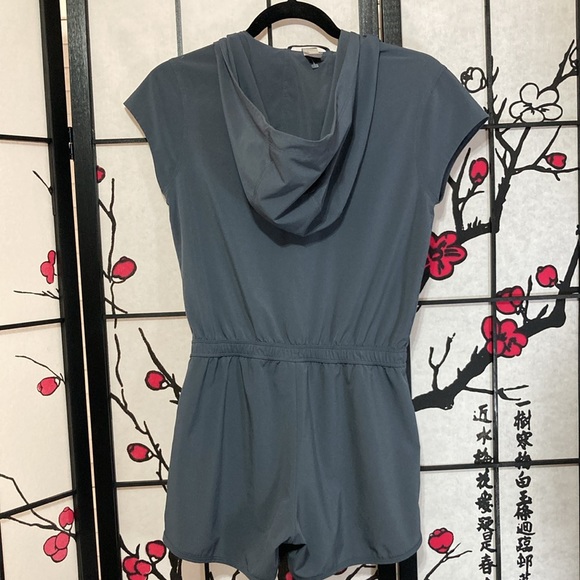 🐲💙Athleta Girl Ready Go Hoodie Romper - Picture 11 of 11
